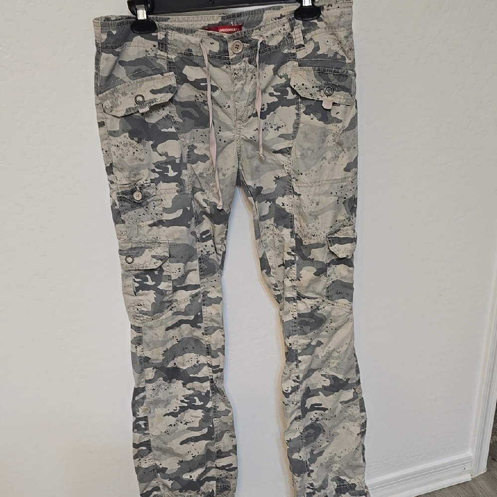 UNIONBAY Men's Gray Camouflage Cargo Pants